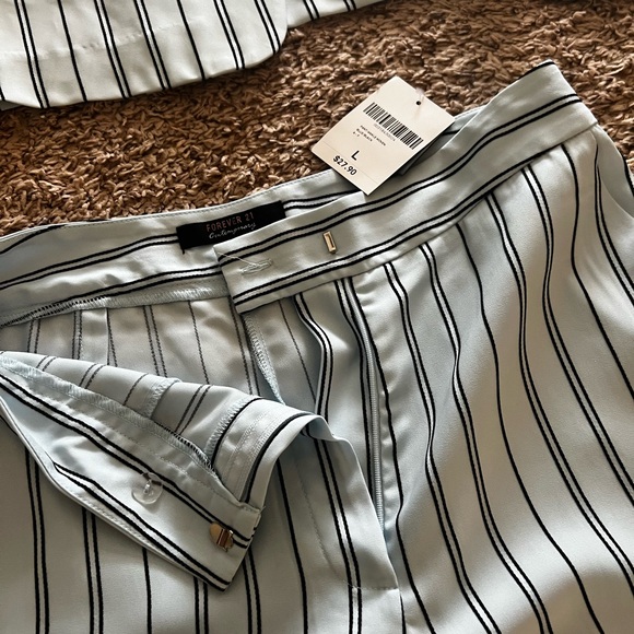 💙🦋Brand new suit🦋💙 - Picture 3 of 7